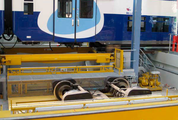 MPV MULTI PURPOSE VEHICLE (4-ACHSIG)