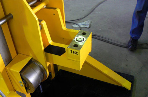 MPV MULTI PURPOSE VEHICLE (4-ACHSIG)